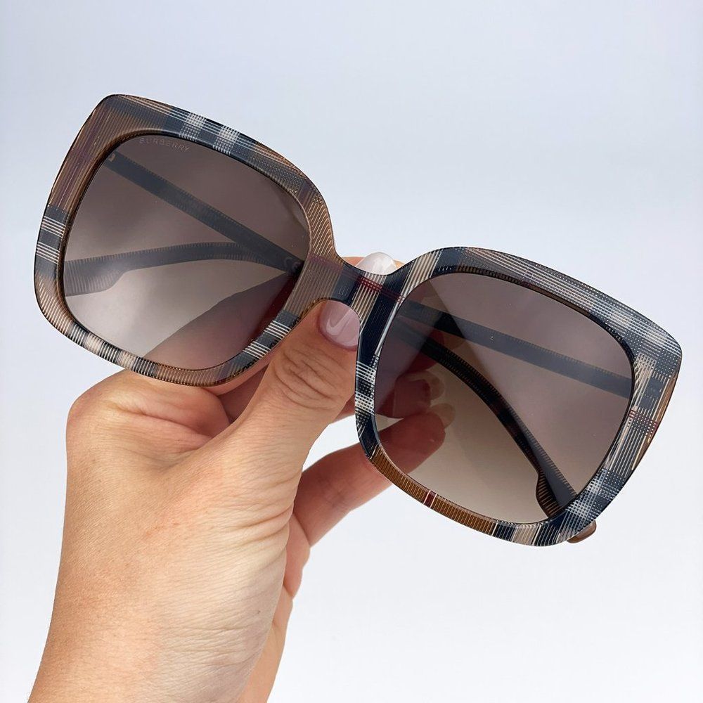 Burberry BE4323 400513 Sunglasses Check Brown Gradient Brown Square Women - Picture 2 of 12